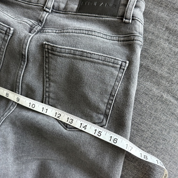 FITJEANS Women's Straight Leg Jeans in Dark Gray - Picture 9 of 11